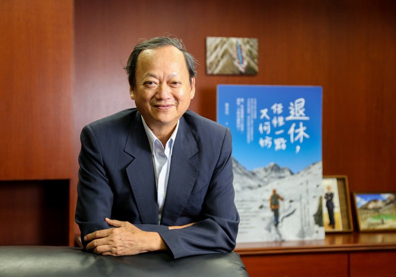 慈濟大學公共衛生學系葉金川榮譽教授
